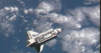 Animacja pokazująca manewr RPM (NASA TV)