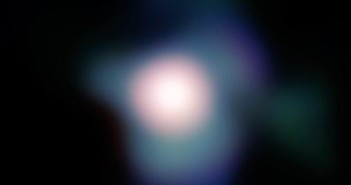 Obraz tarczy Betelgezy uzyskany za pomocą instrumentu NACO. Cred ESO, P. Kervella.