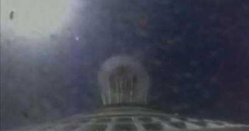 Wyrzucenie małego spadochronu z pierwszego stopnia, credits: NASA TV