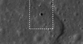 Otwory w powierzchni Księżyca prawdopodobnie prowadzą do podziemnego systemu tuneli, credits: JAXA