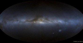 Panorama drogi mlecznej wykonana przez Alexa Mellingera, złożona została z 3000 fotografi. (Credits: Alex Mellinger)