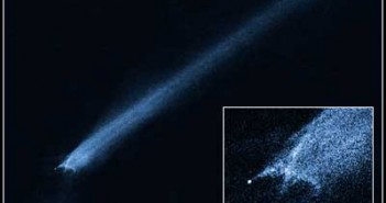 P/2010 A2 / Credits: NASA, ESA, and D. Jewitt (UCLA)