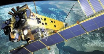 Wizja satelity Envisat na orbicie okołoziemskiej (ESA)
