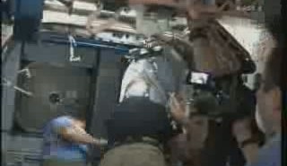 Wejście do Node 3 / Credits - NASA TV