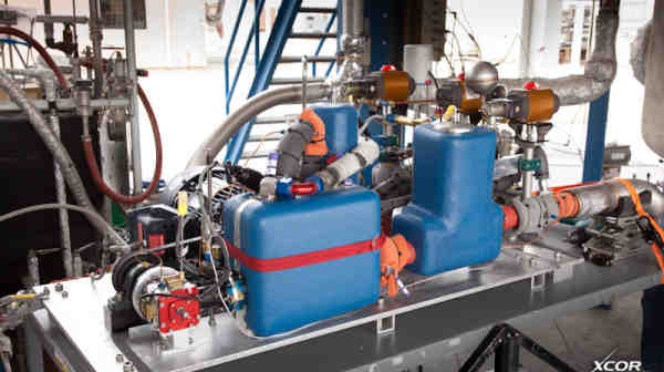 Demonstracyjna pompa tłokowa ciekłego wodoru zbudowana przez XCOR (XCOR)