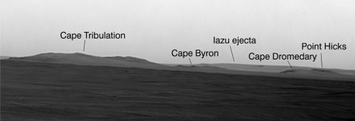 Fragment panoramy krawędzi krateru Endeavour z naniesionymi nowymi nazwami (NASA/JPL)