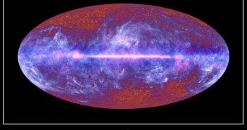 Rezultat jednorocznego przeglądu całego nieba w zakresie promieniowania mikrofalowego, uzyskany przez satelitę Planck (ESA/ LFI & HFI Consortia)