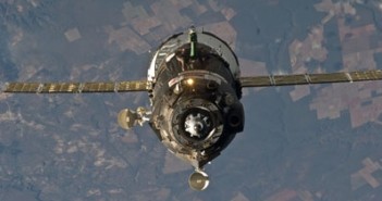 Sojuz nie może odcumować / NASA