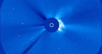 CME powstały po rozbłysku klasy C4 - 18.08.2010 / Credits - SOHO, NASA, ESA