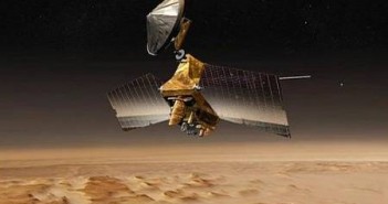 Wizja artystyczna sondy MRO / Credits - NASA, JPL