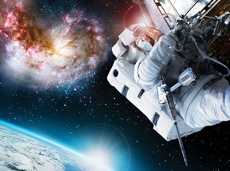 Plakat promujący film Hubble 3D