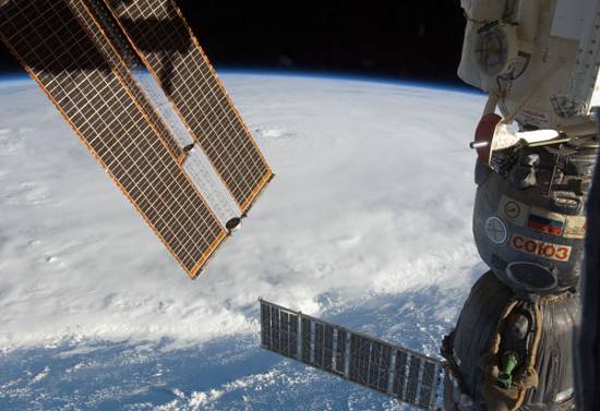 Huragan Earl widziany z pokładu ISS / Credits - NASA