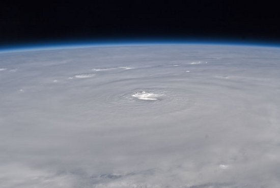 Huragan Earl widziany z pokładu ISS / Credits - NASA Huragan Earl widziany z pokładu ISS / Credits - NASA