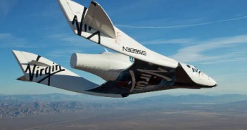 SpaceShipTwo - suborbitalny samolot rakietowy / Credits - Virgin Galactic