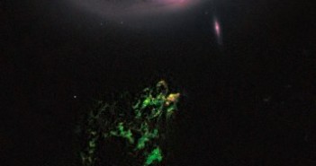 Voorwerp Hanny okiem HST / Credits - NASA, HST, ESA, W. Keel (University of Alabama), Galaxy Zoo
