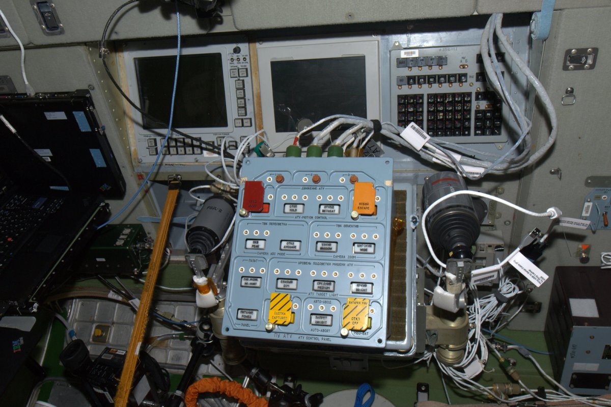 Panel kontrolny podejścia ATV na stacji kosmicznej ISS/ Credits: ESA