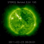 Widok z sondy STEREO Behind w dniu 23 lutego 2011 - aktywny obszar jest prawie po środku widocznej tarczy / Credits - NASA, STEREO