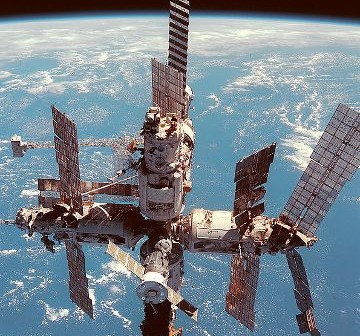 Stacja Mir w 1998 roku / Credits - NASA