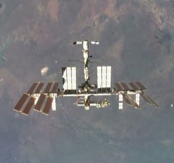 ISS z pokładu Discovery - zdjęcie z wczorajszego Flight Day 12 / Credits - NASA TV