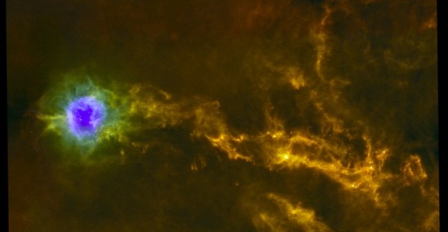 Gęste słupy gazu w IC5146 / Credit - ESA