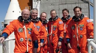 Trening TCDT, który załoga misji STS-134 przeszła kilka dni temu / Credits - NASA, Kim Shiflett