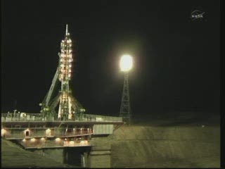 23:16 CEST - podgląd na wyrzutnię startową / Credits - NASA TV