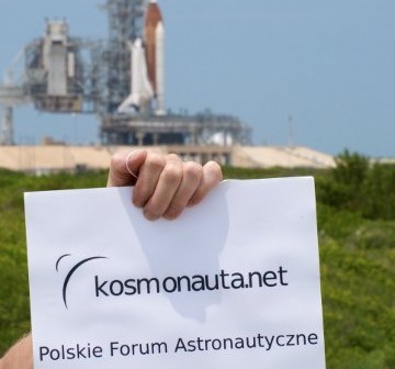 Serwis Kosmonauta.net jest wszędzie! Zdjęcie z 29 kwienia 2011. / Credits - Marek Cyzio