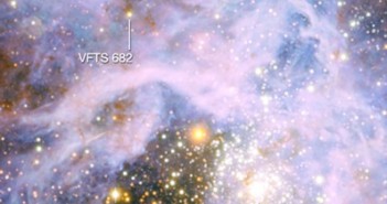 Zbliżenie na część Mgławicy Tarantuli zawierającej jasną gwiazdę / Credit - ESO/M.-R. Cioni/VISTA Magellanic Cloud survey, Cambridge Astronomical Survey Unit