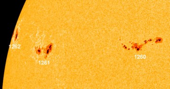 28 lipca - grupy 1260, 1261 i 1262 przy wschodnim brzegu tarczy Słońca / Credits - NASA, SDO, spaceweather.com