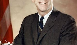 Brian O'Leary (1940-2011), zdjęcie oficjalne / Credits: JSC, NASA
