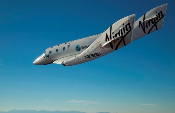 Samolot rakietowy SpaceShipTwo w samodzielnym locie / Źródło: Virgin Galactic