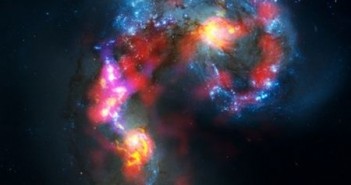 Kompozycja zdjęcia Galaktyki Anteny przy wykorzystaniu materiału dostarczonego przez ALMA i Kosmiczny Teleskop Hubble’a / Credits: ALMA – ESO/NAOJ/NRAO, NASA/ESA Hubble Space Telescope
