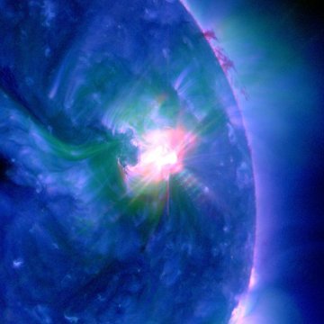 Rozbłysk słoneczny z dnia 9 września 2011 roku / Credits - NASA, SDO