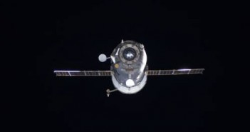 Statek Progress przy Stacji ISS (42P) / Credits: NASA