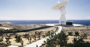 Antena paraboliczna stacji naziemnej w Maspalomas / Credits: ESA
