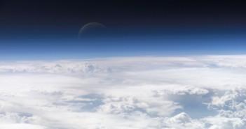 Ziemska atmosfera. Zdjęcie wykonane z pokładu ISS. (Credits: NASA)