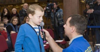 Najmłodszy uczestnik łączności - Józef, w trakcie zadawania swojego pytania / Michał Lewczuk, SP2XDM