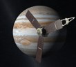 Artystyczna wizja sondy Juno w pobliżu Jowisza / Credits: NASA