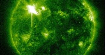 Stan na godzinę 02:00 CET - 07.03.2012 / Credits - NASA, SDO