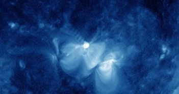 Rozbłysk klasy M1.3 z 17 marca 2012 - 20 minut po fazie maksymalnej / Credits - NASA, SDO