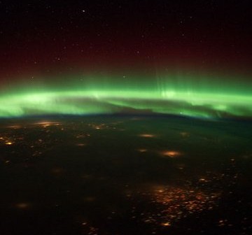 Zorza polarna z pokładu ISS. Zdjęcie z 25 stycznia 2012. / Credits - NASA
