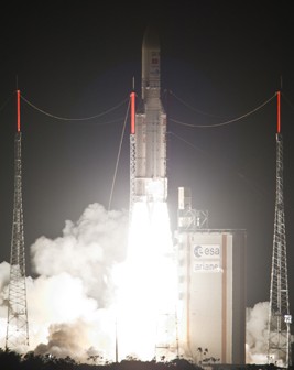 Start Ariane 5 z 16 maja 2012/Credits: Arianspace