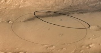 Porównianie elips lądowania - poprzedniej (większa) i aktualnej (mniejsza) dla łazika MSL / Credits - NASA, JPL
