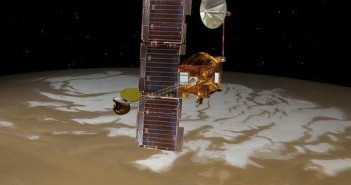 Mars Odyssey nad Czerwoną Planetą / Credits: NASA
