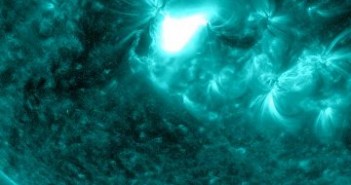 Rozbłysk z 14 czerwca - grupa 1504 / Credits - NASA, SDO
