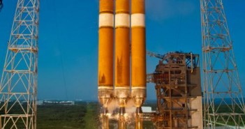 Start rakiety Delta IV-H z amerykańskim satelitą wywiadu NROL-15 / Credits: ULA