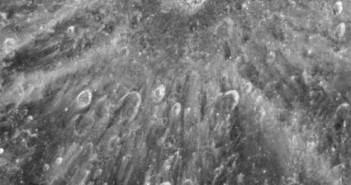 Krater Tycho na powierzchni Księżyca / Credits: NASA