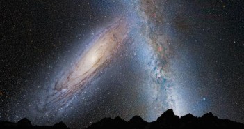 Wizja artystyczna przedstawiająca moment za 3,75 mld lat, kiedy to Galaktyka Andromedy (po lewej) będzie już bardzo blisko Drogi Mlecznej (po prawej) / Credits: NASA; ESA; Z. Levay and R. van der Marel, STScI; T. Hallas; and A. Mellinger