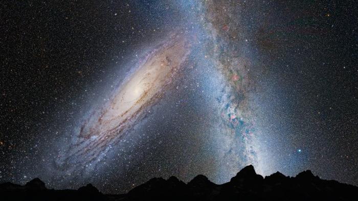 Wizja artystyczna przedstawiająca moment za 3,75 mld lat, kiedy to Galaktyka Andromedy (po lewej) będzie już bardzo blisko Drogi Mlecznej (po prawej) / Credits: NASA; ESA; Z. Levay and R. van der Marel, STScI; T. Hallas; and A. Mellinger
