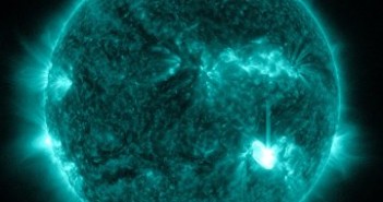 Faza maksymalna rozbłysku klasy M6.1 z 5 lipca 2012 / Credits - NASA, SDO